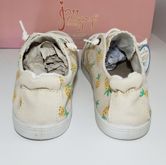 NIB Brand New Beige Pineapple Canvas Sneakers - Picture 5 of 7